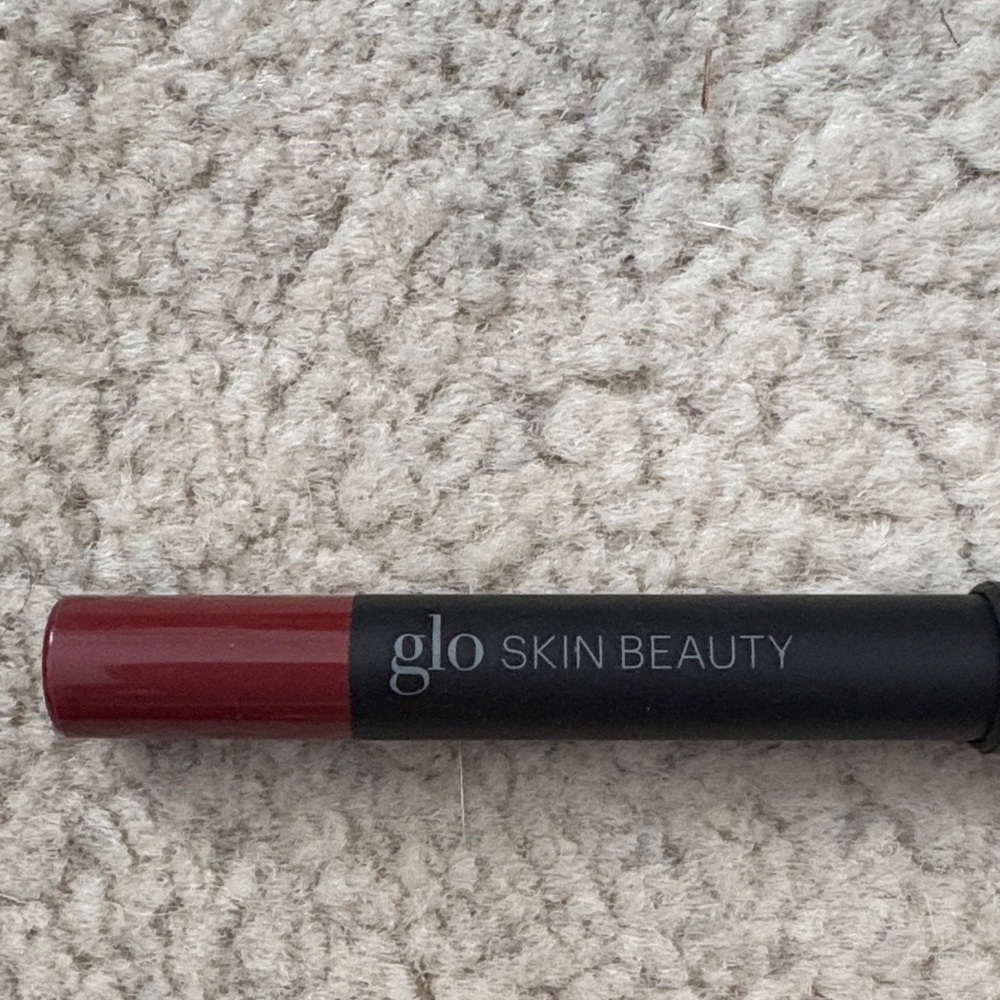 Glo Skin Beauty Lip Crayon in Deep Wine Red
